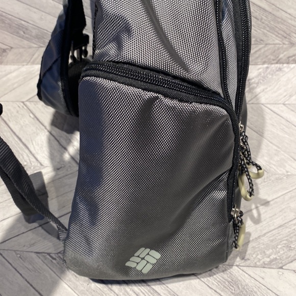 COLUMBIA SUMMIT RUSH BACKPACK COLOR GRAY - Picture 8 of 10